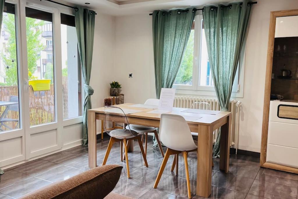 Appartement Proche Centre Ville Avec Parking Gratuit Annecy Exterior photo